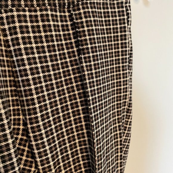Old Navy Plaid Pant - Picture 2 of 3